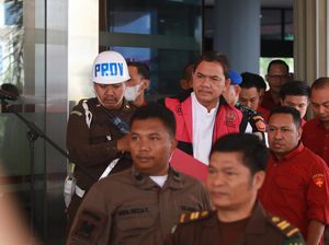 Anggota BPK Achsanul Qosasi Diduga Terima Rp 40 M di Hotel Anggota BPK Achsanul Qosasi Diduga Terima Rp 40 M di Hotel