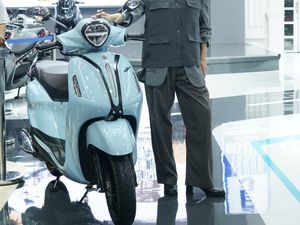 Bukan Mitos! Pengguna Motor Bisa Tetap Stylish & Luxury dengan Tips Ini