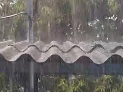 Hujan Es Sempat Landa Madiun Disertai Angin Kencang