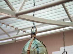 Harga Atap Fiber dan Polycarbonate, Mana Lebih Murah dan Bagus? Cek di Sini