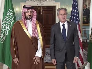 Menhan Arab Saudi Bertemu Menhan AS, Cegah Perang Israel-Hamas Meluas