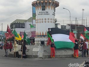 Kader Muhammadiyah Galang Dana untuk Palestina di Simpang Lima Kulon Progo