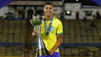 Kaua Elias bermain untuk Timnas Brasil U-17 dan juga menjadi top skor di Copa America bersama Echeverri. Bedanya, Elias membawa Brasil menjadi kampiun. (Foto: Instagram @kauaelias09)