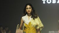 Foto: 10 Koleksi Tobatenun, Busana Modern Terinspirasi Budaya Karo