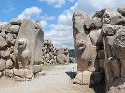 Bahasa Baru Ditemukan dari Lempengan Kuno di Turki, Ahli Ungkap Asal-usulnya