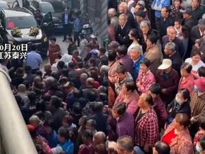 Nasib Pria Dicegat Warga Sekampung Jelang Nikah, 100 Orang Minta Angpao