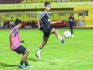 Pelatih PSM Makassar Siapkan 3 Pemain Baru Lawan Persija Jakarta di Liga 1 Pelatih PSM Makassar Siapkan 3 Pemain Baru Lawan Persija Jakarta di Liga 1
