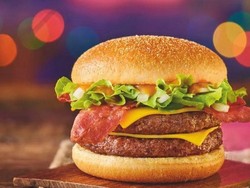 Mantan Pegawai McD Ungkap Rahasia Pembuatan Burger di Dapur Resto