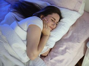 12 Penyebab Sakit Gigi saat Bangun Tidur dan 10 Cara Mengatasinya 12 Penyebab Sakit Gigi saat Bangun Tidur dan 10 Cara Mengatasinya