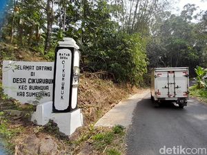 Menilik Desa Cikurubuk Sumedang, Tempat Asal-usul Seni Kuda Renggong Menilik Desa Cikurubuk Sumedang, Tempat Asal-usul Seni Kuda Renggong