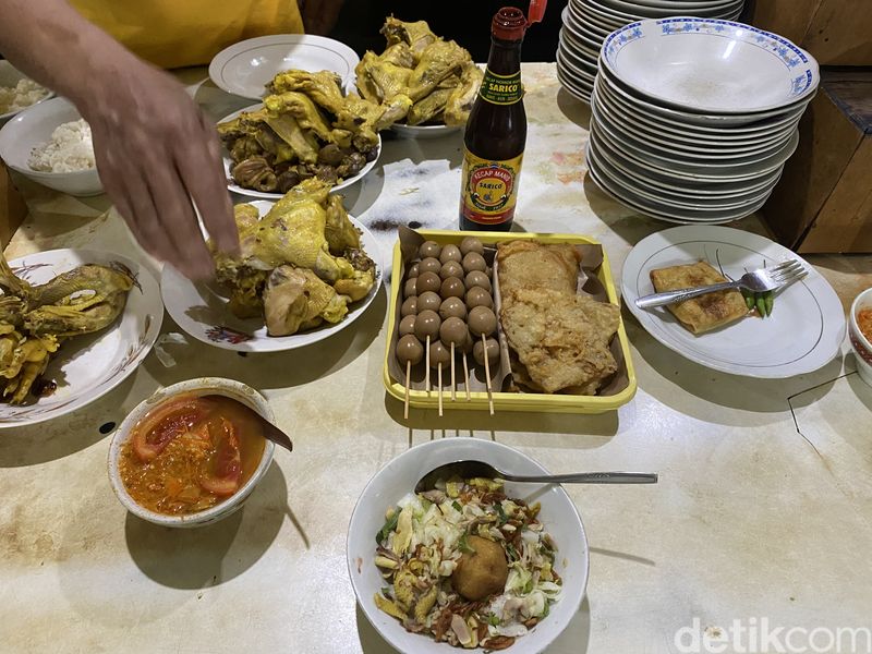Warung Soto Kadipiro di Jalan Wates, Bantul. Foto diambil Jumat (3/11/2023).