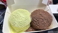 Di Alun-Alun Bekasi Ada Steak Ayam Rp 20 Ribuan hingga Souffle Pancake Viral