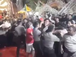 Festival Desa Wisata Cemara di Sumenep Ricuh