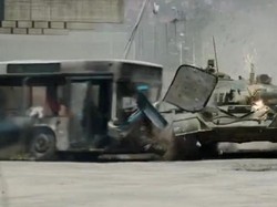 Sinopsis Film Renegades: Misi Pencarian Emas Batangan yang Tenggelam