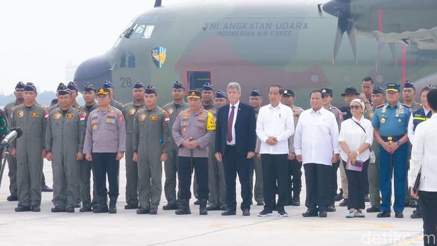 Jokowi melepas bantuan untuk Palestina di Halim Perdanakusuma