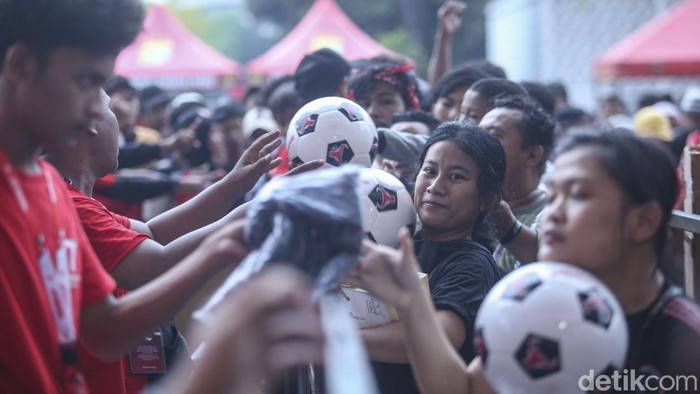 Lihat Lagi Keseruan Soekarno Cup Liga Kampung U-17 di GBK Lihat Lagi Keseruan Soekarno Cup Liga Kampung U-17 di GBK