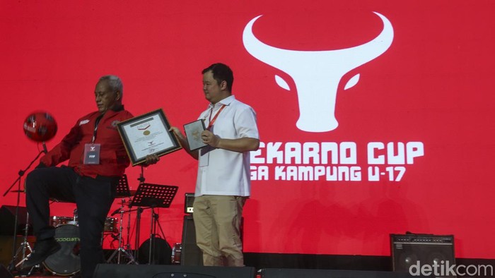 Lihat Lagi Keseruan Soekarno Cup Liga Kampung U-17 di GBK Lihat Lagi Keseruan Soekarno Cup Liga Kampung U-17 di GBK