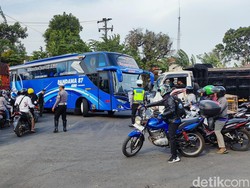 Imbas Buka-Tutup di Jalur Jogja-Wonosari Patuk, Lalin Macet