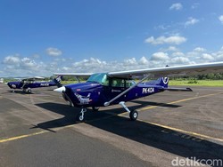 Couple Romantic, Jalan-jalan Romantis Via Udara di Kota Cirebon