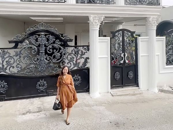 8 Potret Rumah Mewah Bos Fashion Online, Disebut Netizen Hasil Editan