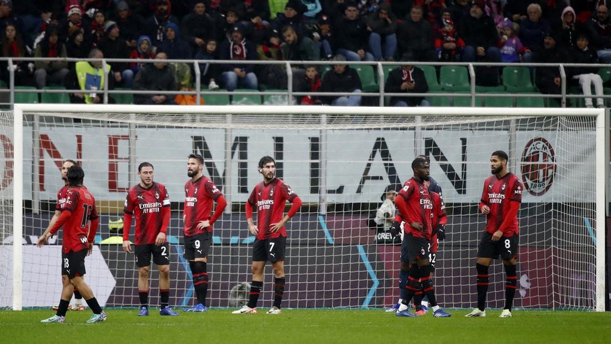 AC Milan sedang tak baik-baik saja. (Foto: ALESSANDRO GAROFALO/Reuters)