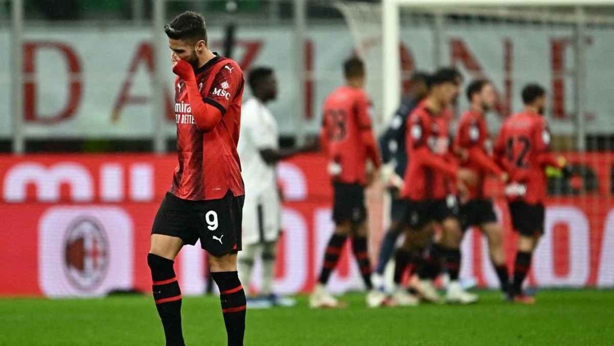 AC Milan kalah 0-1 dari Udinese (Foto: AFP/GABRIEL BOUYS)