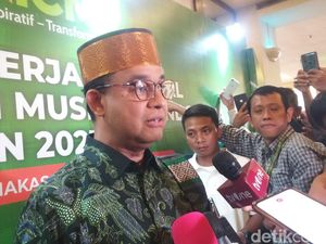 Respons Anies Ditanya soal IKN Tak Masuk Visi Misi di Silaknas ICMI Makassar Respons Anies Ditanya soal IKN Tak Masuk Visi Misi di Silaknas ICMI Makassar