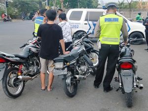 Balap Liar Resahkan Warga Surabaya, Belasan Pebalap Dibawa ke Kantor Polisi
