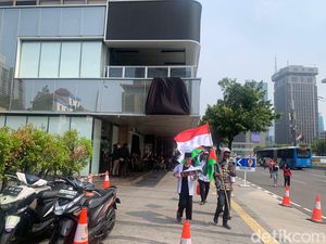 Gerai McD dan Starbucks di Sarinah Tutup Saat Aksi Bela Palestina di Monas