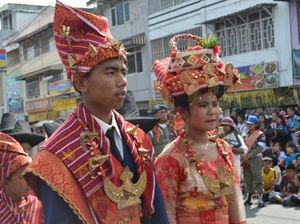 15 Ucapan Selamat Natal dalam Bahasa Karo dan Artinya 15 Ucapan Selamat Natal dalam Bahasa Karo dan Artinya