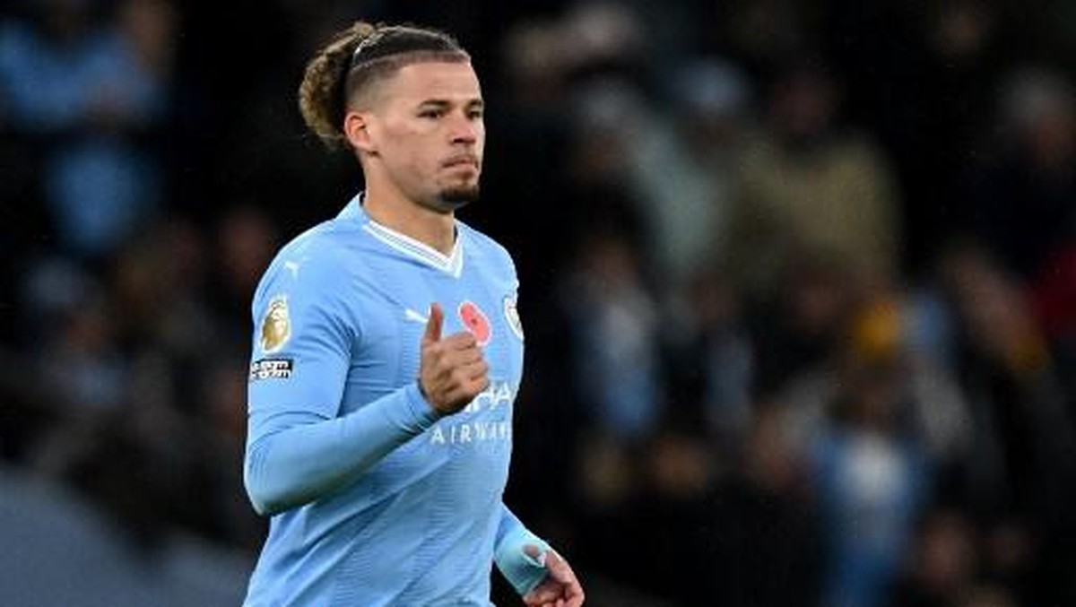 Kalvin Phillips dikabarkan diminati Man United. (Foto: AFP/PAUL ELLIS)