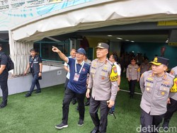 Kapolda Jatim Tegaskan Penonton Tanpa Tiket Tak Bisa Masuk GBT