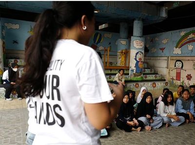 Kala Pelajar SMA Ini Peduli Sekolah Anak Jalanan