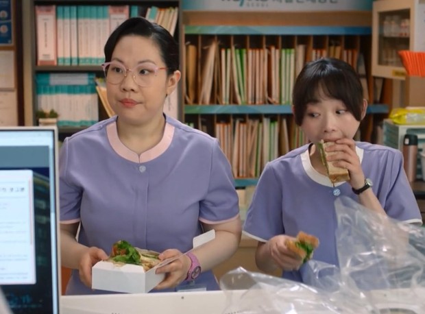 Lee Yoo Mi berperan sebagai perawat di drama Doctor John/Foto: imdb.com