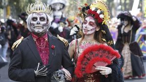 Meriahnya Parade Hari Kematian di Meksiko