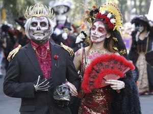 Meriahnya Parade Hari Kematian di Meksiko