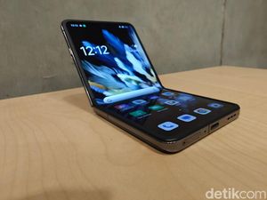 Menjajal Kemampuan Gaming Oppo Find N3 Flip Menjajal Kemampuan Gaming Oppo Find N3 Flip