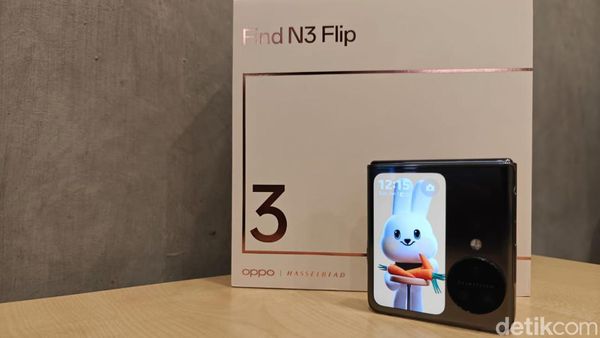 Unboxing Oppo Find N3 Flip, HP Layar Lipat Punya 3 Kamera