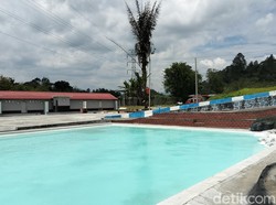 Serunya Berendam di Pemandian Air Panas Tarutung