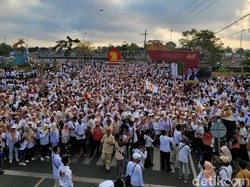 Jalan Sehat 50 Ribu Warga Banyuwangi Diklaim Sinyal Dukung Prabowo-Gibran