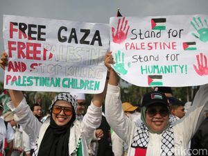 Ratusan Ribu Massa Aksi Bela Palestina Padati Monas Pagi Ini Ratusan Ribu Massa Aksi Bela Palestina Padati Monas Pagi Ini