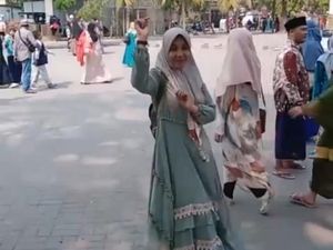 Pengakuan TikToker Joget di Halaman Masjid-Makam Syaikhona Kholil Bangkalan Pengakuan TikToker Joget di Halaman Masjid-Makam Syaikhona Kholil Bangkalan