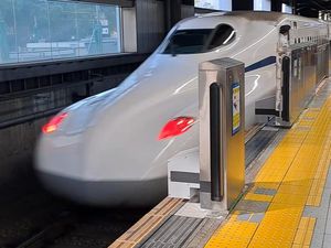 Menjajal Shinkansen Kodama, Kereta Cepat Pertama di Jepang yang Paling Lambat Menjajal Shinkansen Kodama, Kereta Cepat Pertama di Jepang yang Paling Lambat