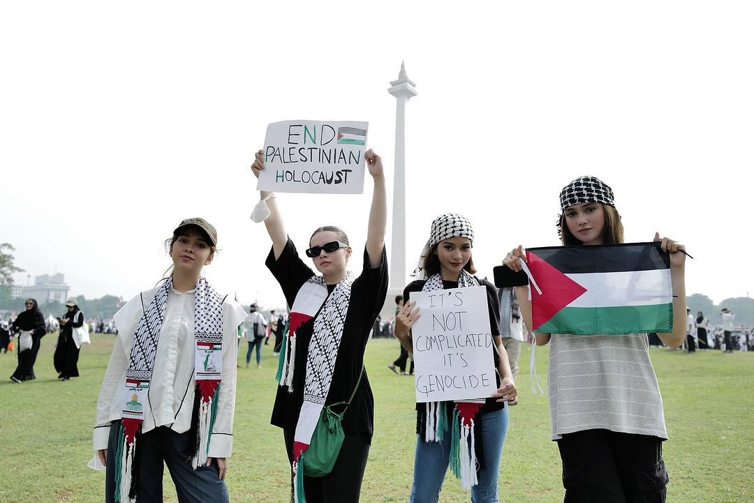 Artis Ikut Demo Bela Palestina