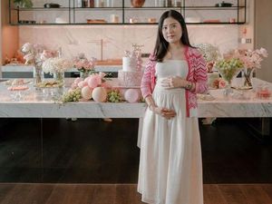 7 Foto Baby Shower Valencia Tanoe di Hotel Mewah, Spill Nama Anak 7 Foto Baby Shower Valencia Tanoe di Hotel Mewah, Spill Nama Anak