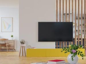 10 Inspirasi Desain Backdrop TV Elegan dan Mewah untuk Ruang Keluarga