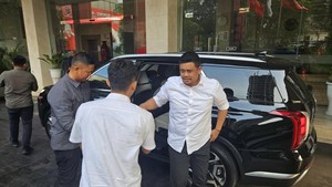 Deklarasi Dukung Prabowo-Gibran, Bobby Langsung Dipanggil Sekjen PDIP