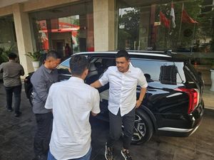 Deklarasi Dukung Prabowo-Gibran, Bobby Langsung Dipanggil Sekjen PDIP