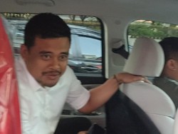 Bobby Temui Hasto di DPP PDIP Usai Dukung Prabowo-Gibran