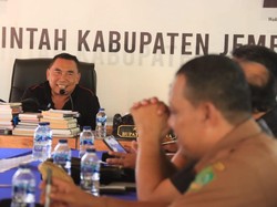 Bupati Jembrana Jadikan Kepala OPD Orang Tua Asuh Stunting